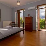Laconian Collection # Areti's House # Apartamento Esparta