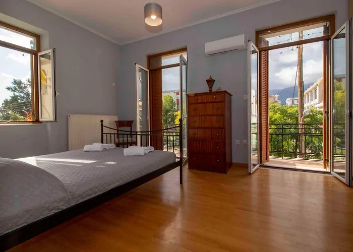 Laconian Collection # Areti's House # Appartement Sparte